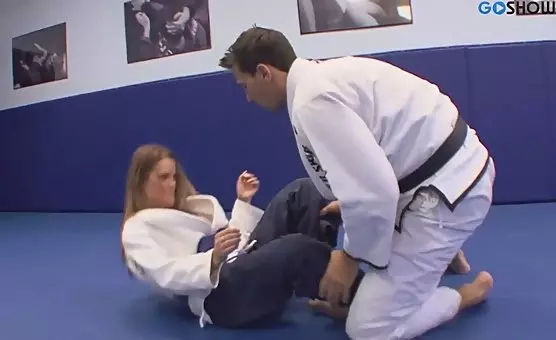 He seduced the sporty woman with his expert massage techniques